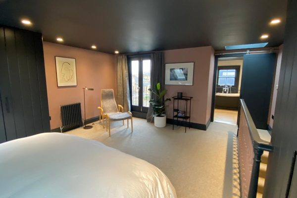 Master Bedroom2